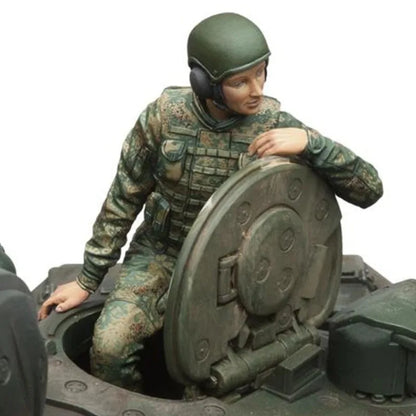 1/16 Die-casting resin figure model assembly kit unpainted need to assemble Russian tank female soldier three-person model