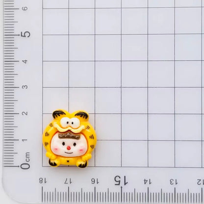 Garfield cartoon cute figurine resin accessories kawaii DIY phone case hairpin craft materials toys anime merchandise wholesale
