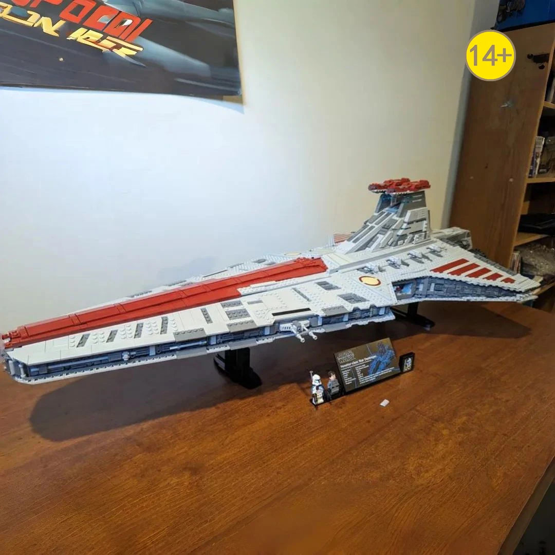 Cheapest Venator-class Republic Attack Cruiser Bricks Building Blocks 5374pcs Space Gunship Dispaly Model Gifts for Teenage Toy