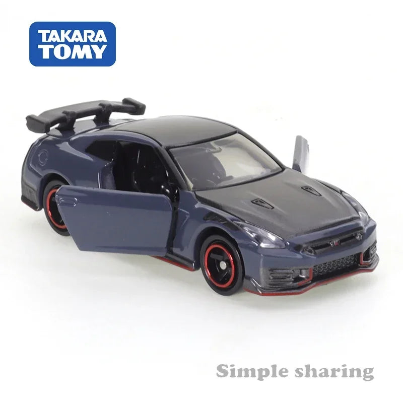 Takara Tomy Tomica No.60 Nissan GT-R Nismo (Box) 1/62 Car Alloy Toys Vehicle Diecast Metal Model Kids Xmas Gift Toys for Boys