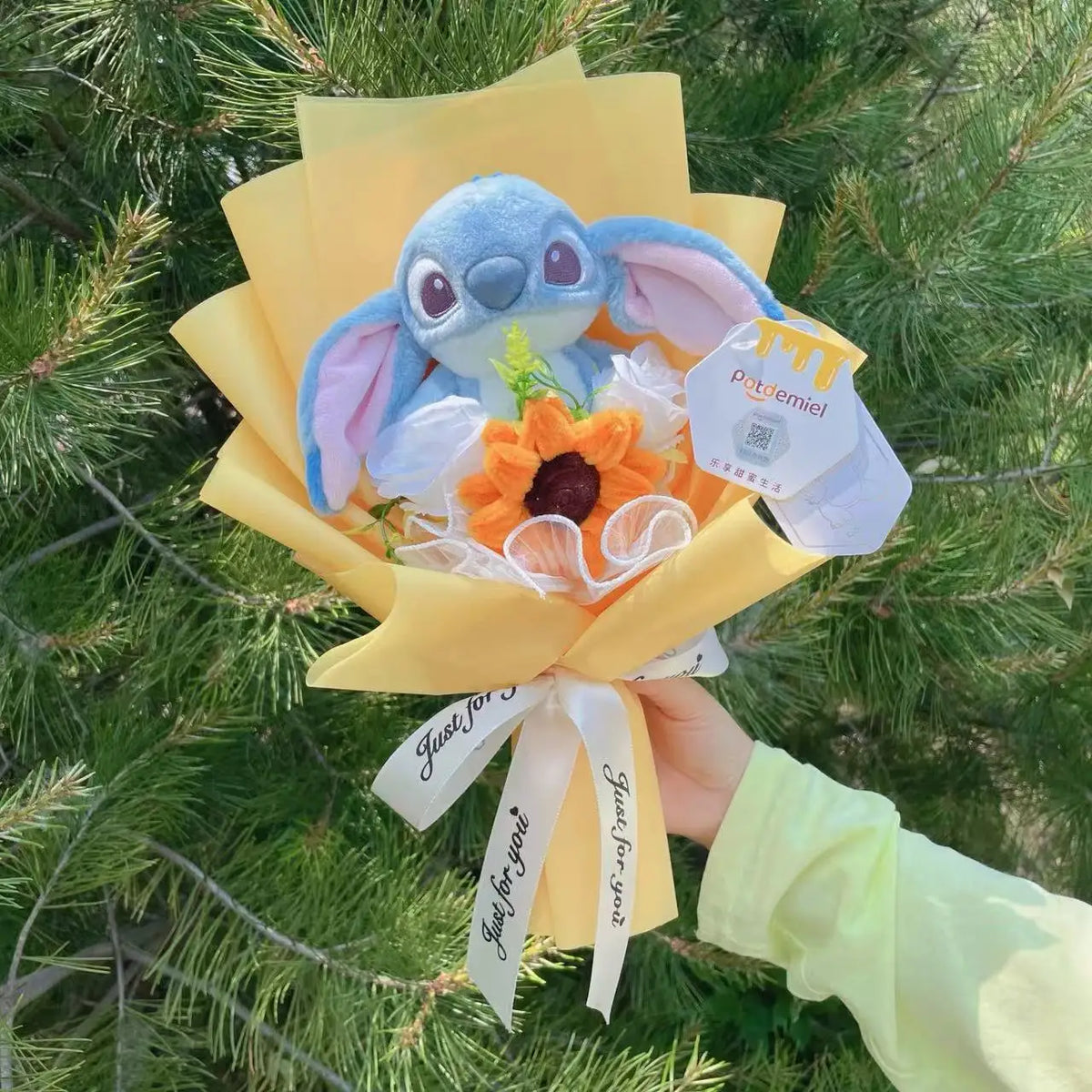 Genuine Winnie The Pooh Stitch Pikachu Plush Dolls With Sunflowers Creative Flower Bouquets Christmas Birthday Gifts For Girls
