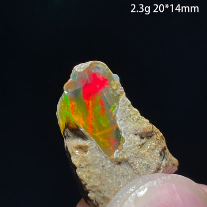 Natural Rare Colorful Ethiopia Opal (Need In Water) Gem Mineral Healing Quartz Crystals Gemstone Shooting Under Lighting