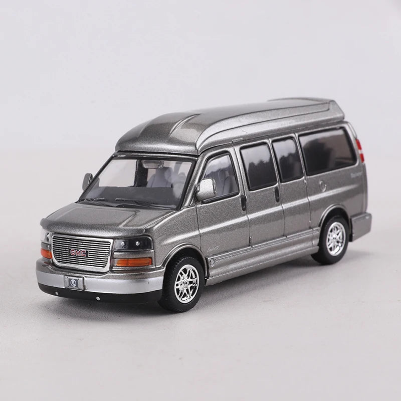 SHADOW 1:64 GMC Savana Explorer  SE Alloy Model Car