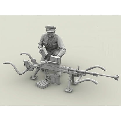 1/35scale resin unpainted model kit, featuring a Red Army major holding a captured tank rifle, unassembled and unpainted GKBK574