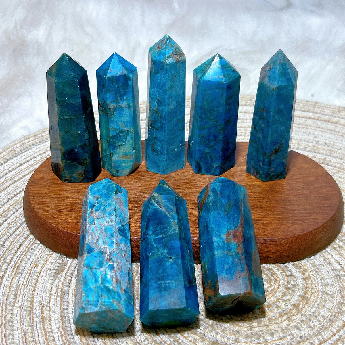 Natural Crystal Blue Flashy Apatite Tower Healing Gemstones High Quality Mineral Reiki Ornament Home Decorations Gift