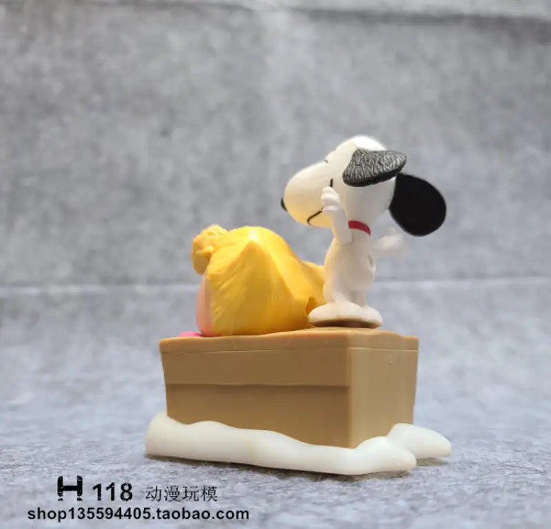 Snoopy Sally Woodstock Figure Ornament Cartoon Doll Model Interior Decoration Mini Figurine Toy Desktop Display Gift for Fans