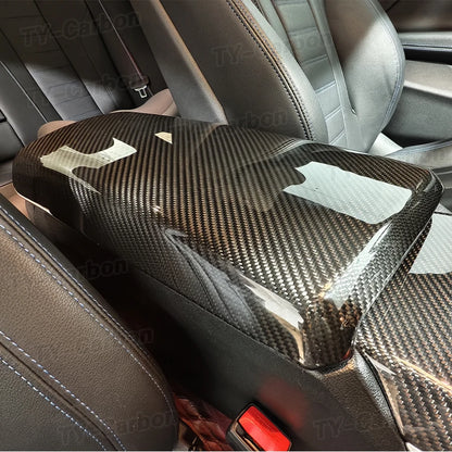Dry Carbon Fiber Interior Armrest Box Panel Cover Interior Panel Trim Piece For BMW G42 M240I M2 G87 M3 G80 M4 G82 G20 G22 G26