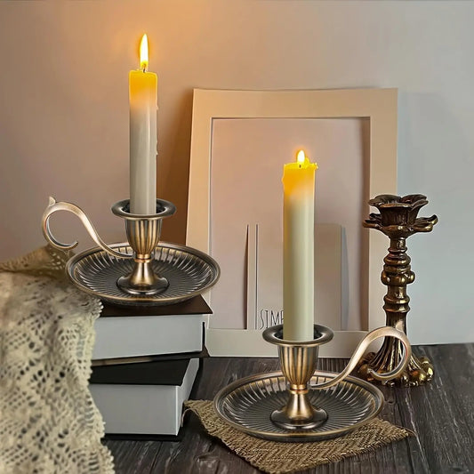 1PC Vintage Metal Chamberstick Candle Holder with Handle Teacup Shape Ridged Pillar Candle Stand for Home Decor Wedding Table