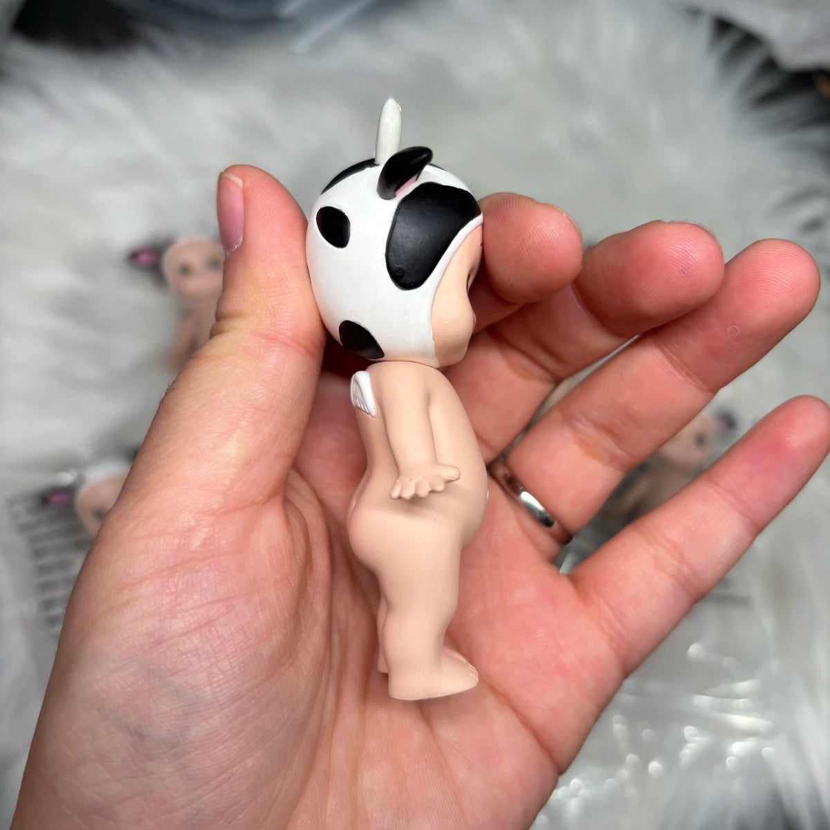 sonny angel Mini Figure Cows in the 2005 version of the animal series No box No bag