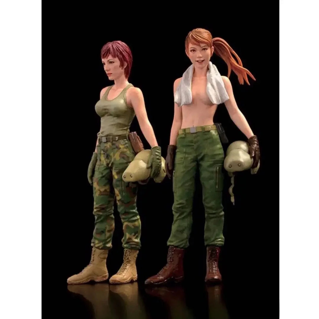 1/20 resin soldier model GK female pilot  Unassembled and unpainted DIY kit  652