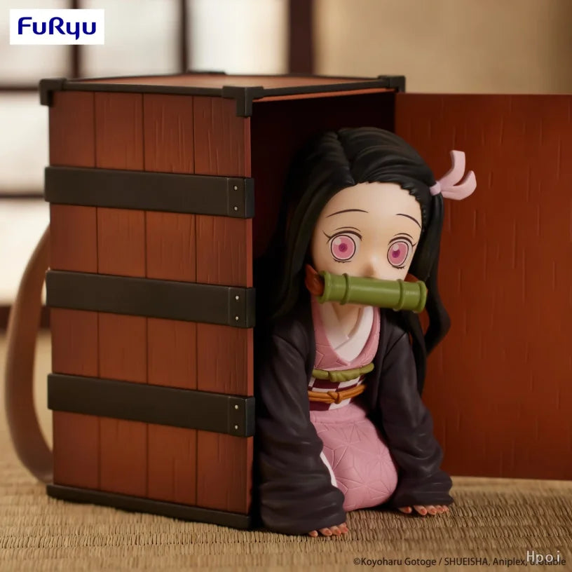 【ZW】 Genuine FuRyu Demon Slayer: Kimetsu No Yaiba Nezuko Coming Out of The Wooden Box  Figures Model Toys Gifts