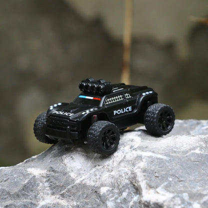 Turbo Racing 1:76 Baby Monster C81 C82 RC MINI Truck Car Monster Truck With Cool Lights Buggy RC Model Car Desktop Toy Gift