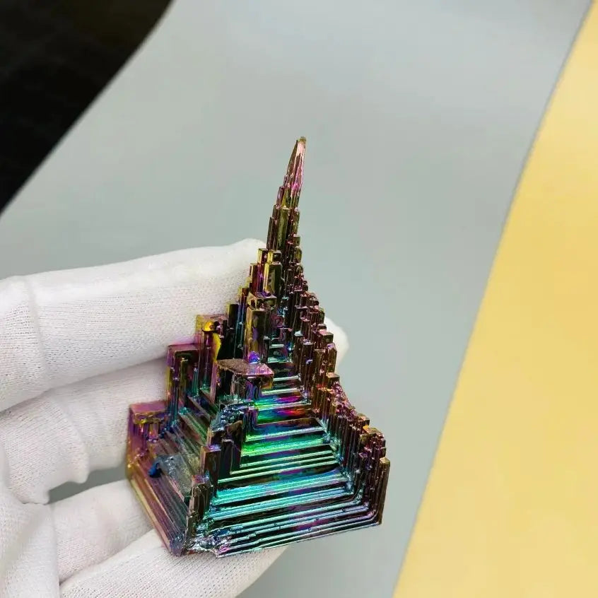 Rainbow Mineral Pyramid Crystal Colorful Artificial Pyramid Ore Collectible Specimen Stone Ornament Home Decor Gift