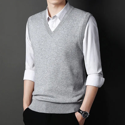 Men's Solid Color Sweater Vest Casual Fashion Warm Top for All Seasons Comfortable Breathable Layering Essential