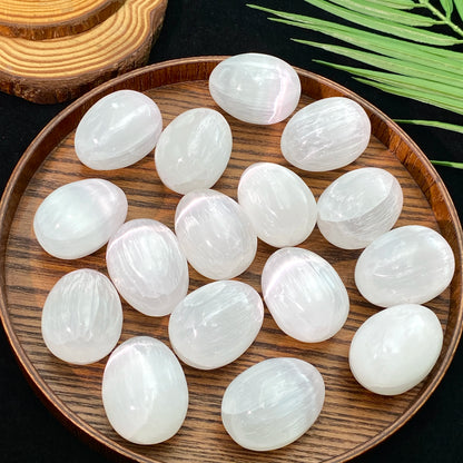 Random 1PC High Quality Natural Selenite Egg,Birthday Gift,Men/Women Gift,Scene Decoration,Crystal Ornaments,Table Decoration.
