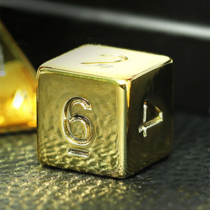 7Pcs/Set Gold Plating Dice D&D COC Dice D4 D6 D8 D10 D% D12 D20 Table Games DND RPG Dice Set