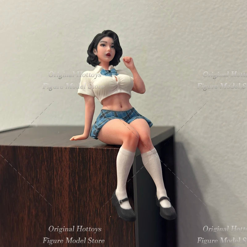 1/64-1/16 Scale Female Soldier Short Hair Uniform Girl Mini Realistic Sculpture Full Set About 2.3-9.1cm Action Figure Doll