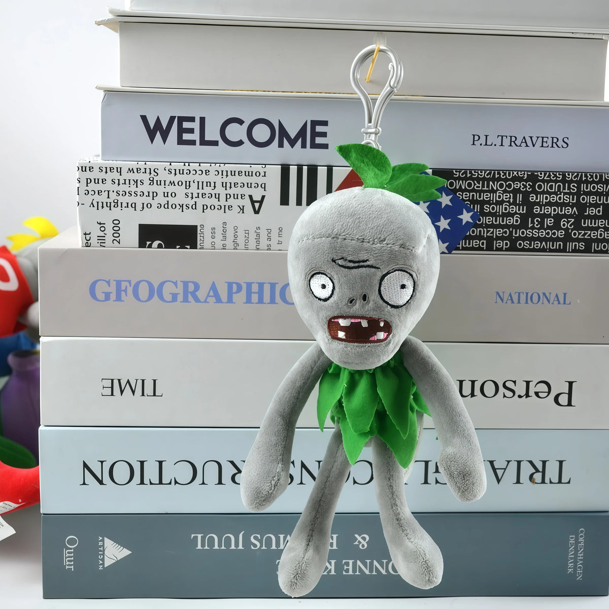 2025 New Style Plants vs Zombies Plush Pendant Cute SunFlower Peashooter Chomper Bag Keychain Decoration Stuffed Doll Kids Gift