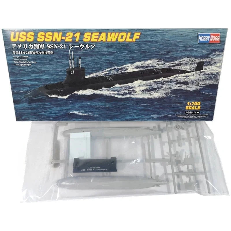 TRUMPETER 1/700 Military Nuclear Submarine Assembly Ship Model