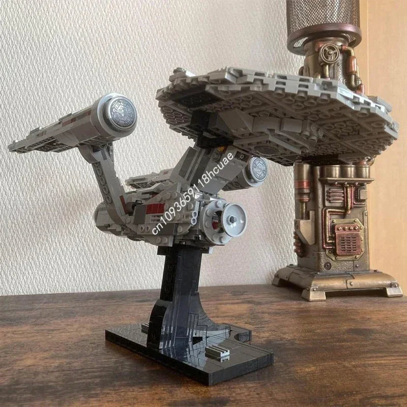 729pcs USS Enterprise NCC-1701 Midi-Scale Model Moc Building Blocks Bricks Diy Spaceship Creative Assembly Educational Toy Gift
