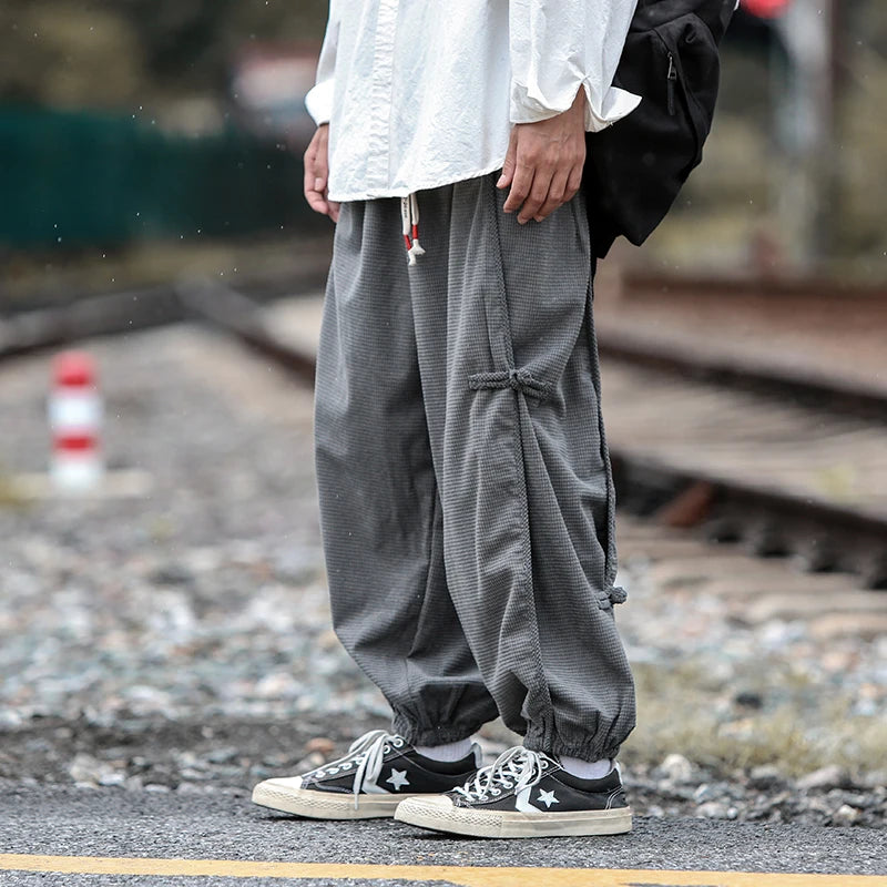 New Chinese Style Hanfu Cargo Pants Man Outdoor Buckle Design Stereo Clipping Japanese Casual Pants Elastic Waist Hallen Pants