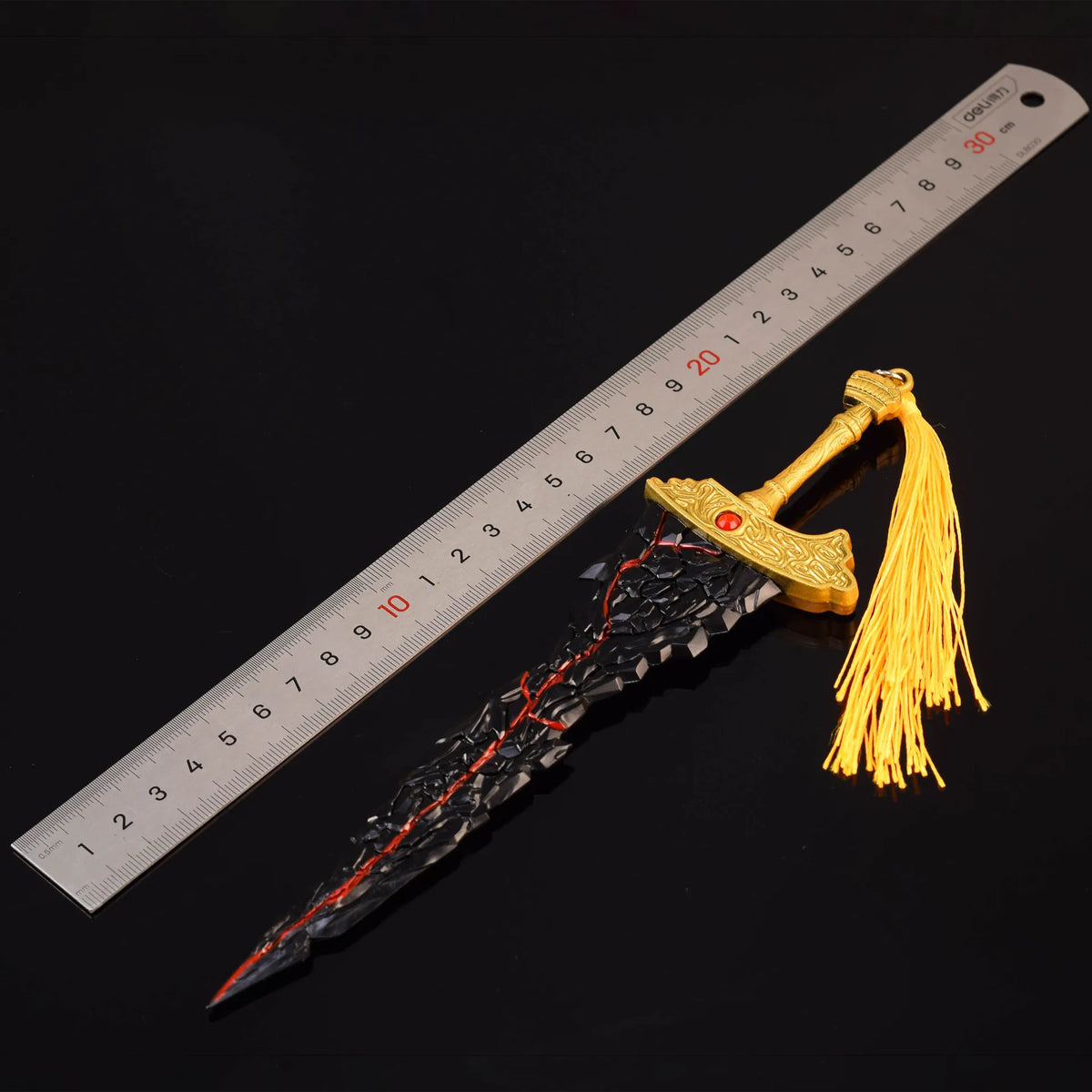 Mini Dark Moon Sword Keychain ER Game Peripherals Ranni Hand of Malenia Moonveil Sword Model Key Ring llavero Gift Toys