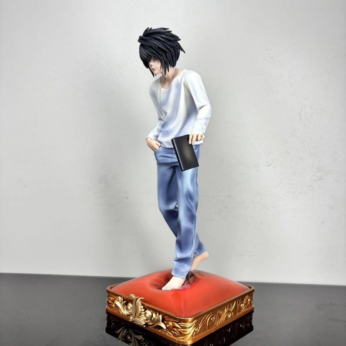 【C4 STUDIO】30cm/11.81 Inch Anime DEATH NOTE L Lawliet GK Figure Standing Statue Ornament Collectible Model Toy Gift