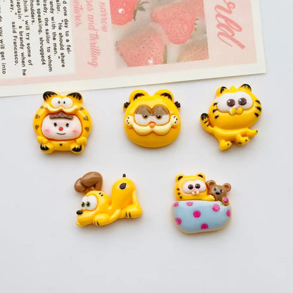 Garfield cartoon cute figurine resin accessories kawaii DIY phone case hairpin craft materials toys anime merchandise wholesale