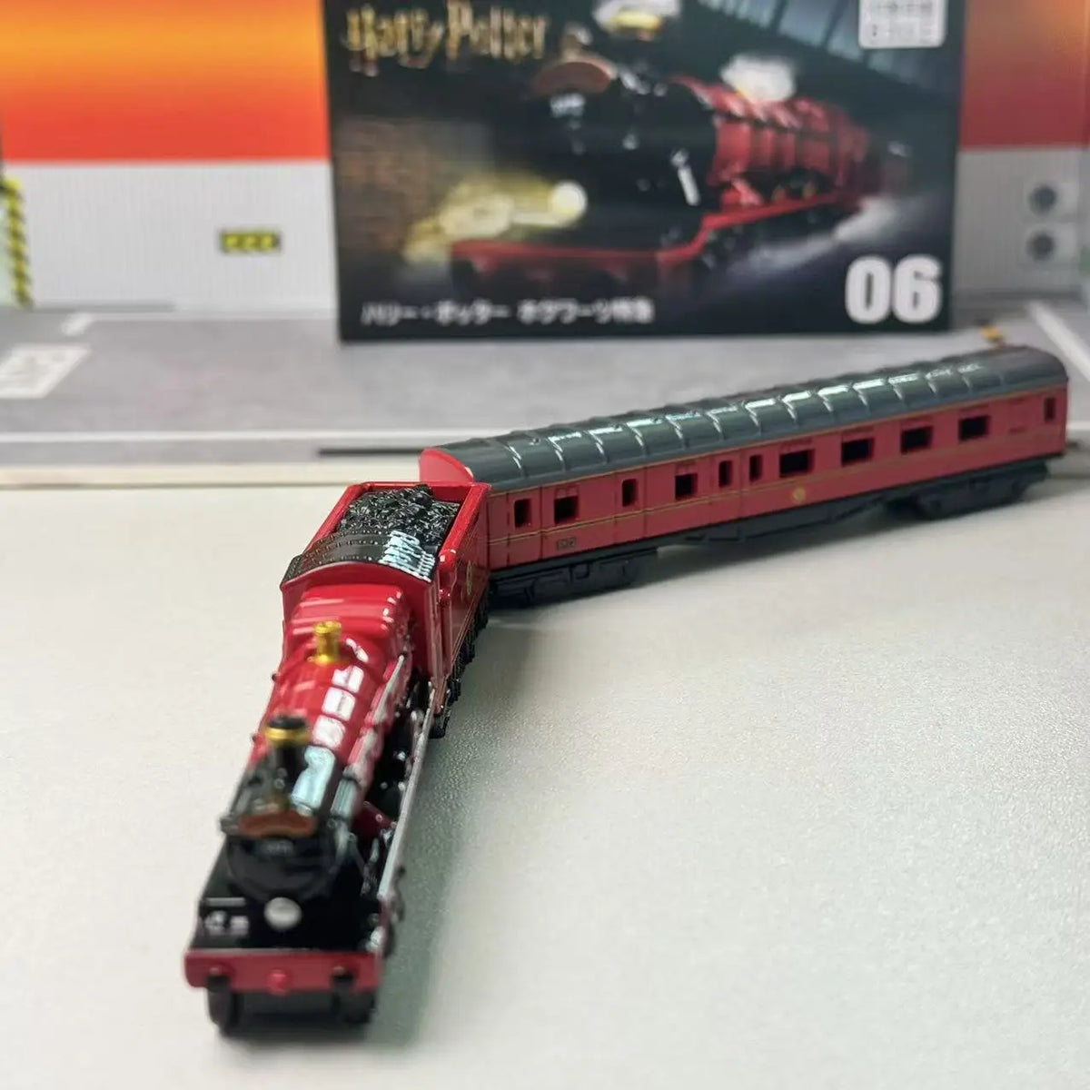 Takara Tomy Tomica Premium Unlimited 06 Harry Potter Hogwarts Express Alloy Vehicle Diecast Metal Mode Collection Display Toy