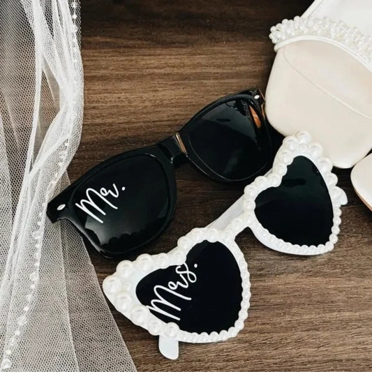 2pcs Mr/Mrs Pearl Glasses for Wedding Photo Props Bridal Shower Bachelorette Parties Bride To Be Groom To Be Gift Wedding Decor
