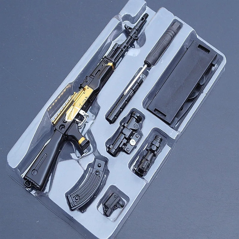 Game Kids Toys PUBG SKS AKM 98K Gun Ornaments Keychain Weapon Model Alloy Prop Decoration War Game Toy Crafts Collections Gift