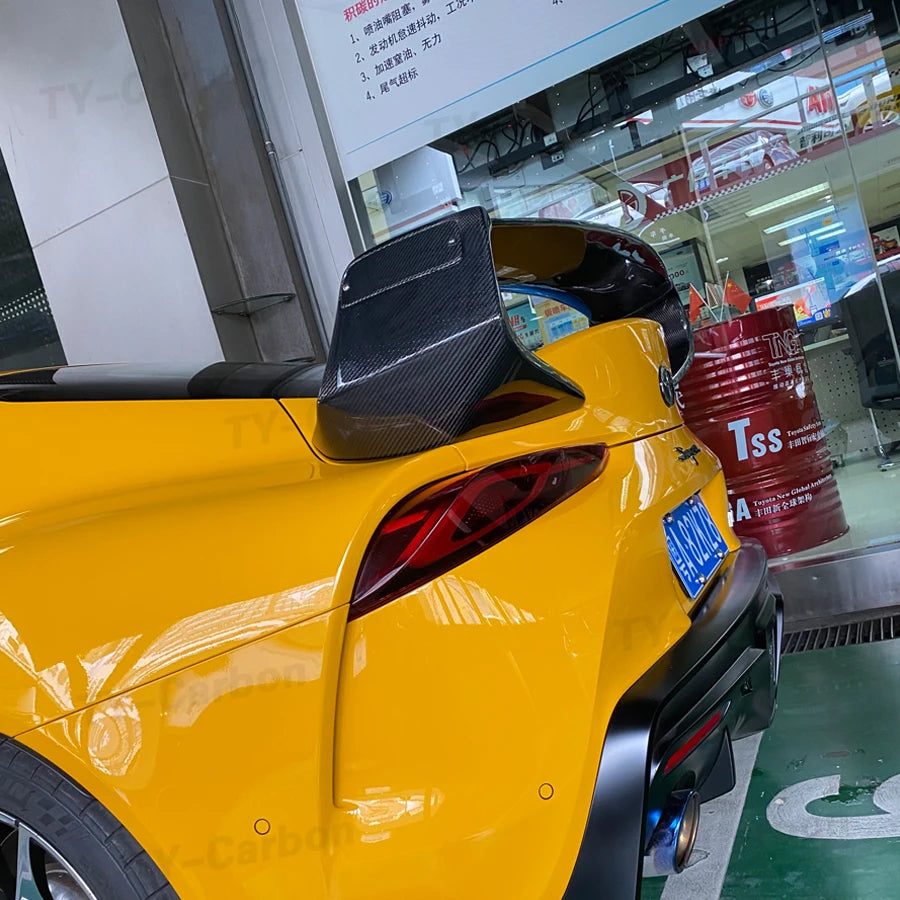 Real Carbon Fiber ST Style Rear Tail Spoiler Trunk Wing Lip Tuning Rear Roof Lip Spoiler Wing For Supra A90 2019-2023 BodyKits
