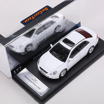 DCT 1:64 Accord 7.5 Generation Alloy Model Car
