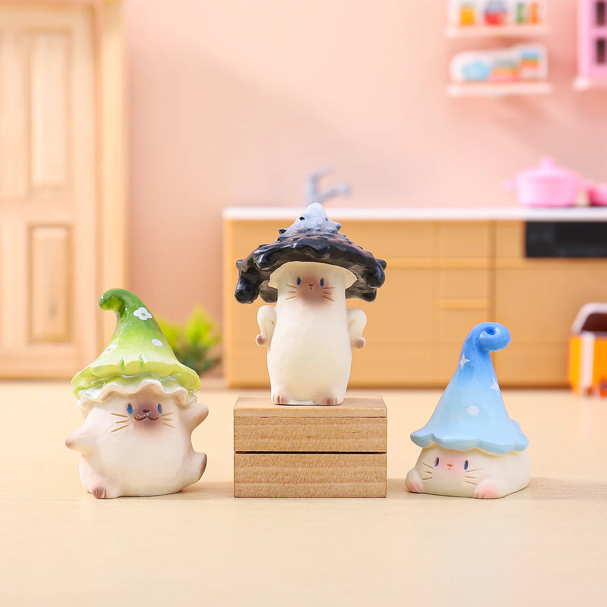 Cat Pai Fantasy Mushroom Series Blind Box Fun In-Vehicle Decoration Resin Toy Home Cute Ornament Mystery Box Surprise Fun Gifts