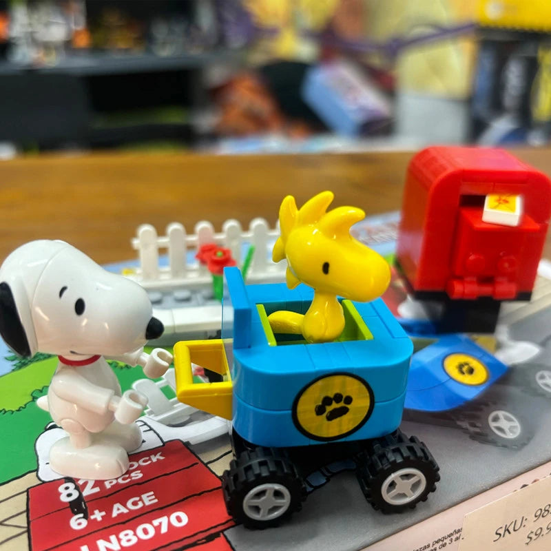 Snoopy Postman Dog Building Blocks DIY Assemble Puzzle Toy Educational Model Desktop Display Ornament Cartoon Figure For Fans