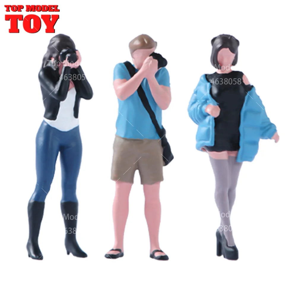 Painted Miniatures 1/64 Paul Walker Gal Gadot Vin Diesel Mini Scene Props Doll Figures Model Cars Vehicles Cars Toys Gift
