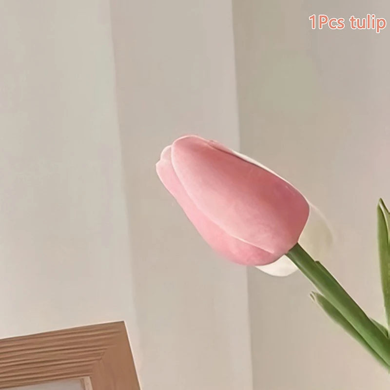 Creative Car Interior Decoration Cute Crafts Ornaments Car Tulip Bouquet Decorative Supplies Car Center Console Decoration Gifts