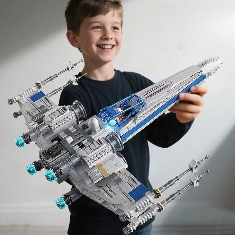 Big X-Wing Space Fighter Building Blocks With LED Light Aircraft Vehicle With Pilot Bricks Construction Toy For Kids Boys Gifts