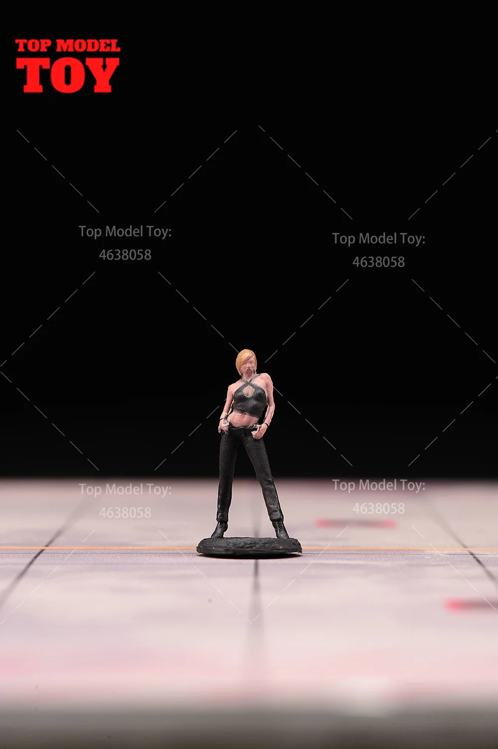 Painted Miniatures 1/64 Paul Walker Gal Gadot Vin Diesel Mini Scene Props Doll Figures Model Cars Vehicles Cars Toys Gift