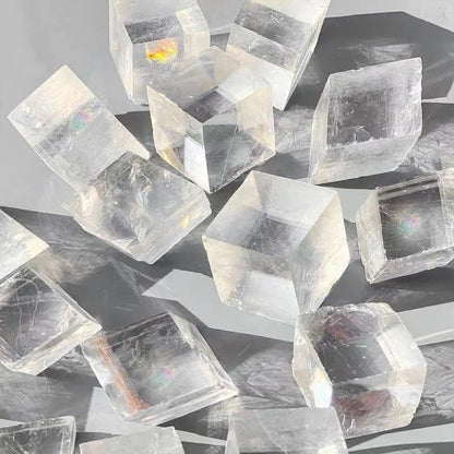 Natural Crystal White Calcite Raw Stone Ornament Mineral Crystal Specimen Rainbow Color Calcite Cube Home Decoration