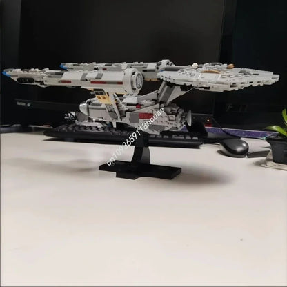 729pcs USS Enterprise NCC-1701 Midi-Scale Model Moc Building Blocks Bricks Diy Spaceship Creative Assembly Educational Toy Gift