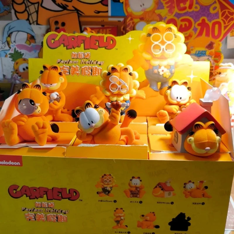 Hot Genuine Garfield Perfect Holiday Series Blind Box Trendy Toy Action Figures Kawaii Mystery Box Decorations Cute Girls' Gifts