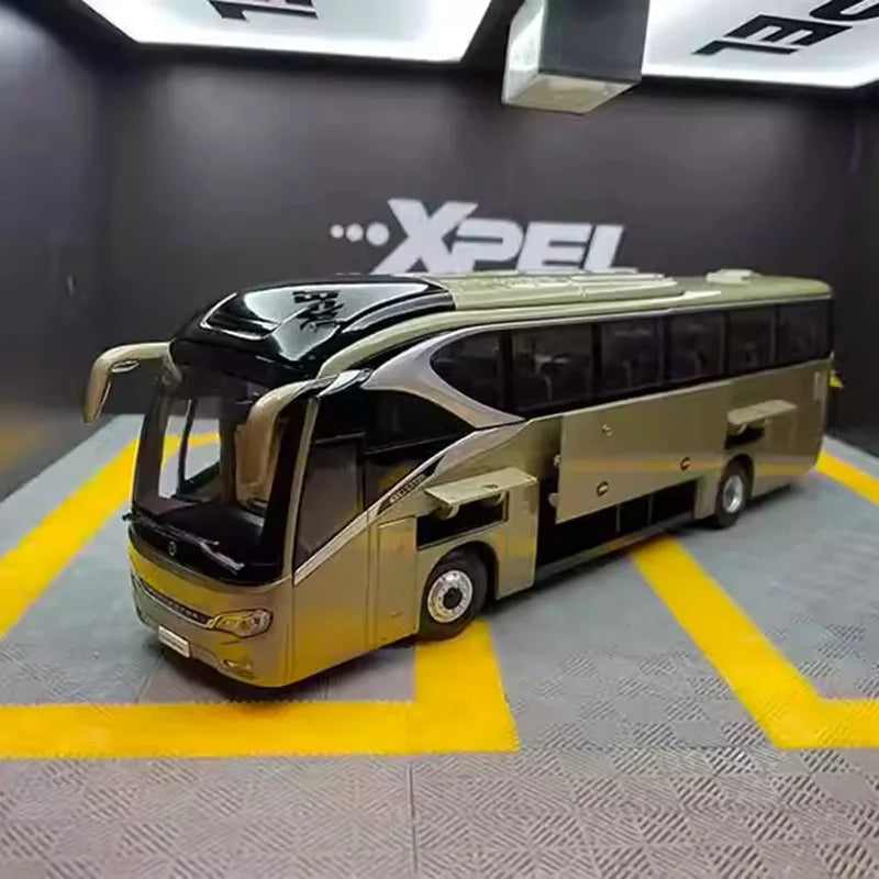 1:42 original factory Xiamen Kinglong passenger bus, Jinlong XML6129 Navigator bus alloy car model, collectible gift, toy