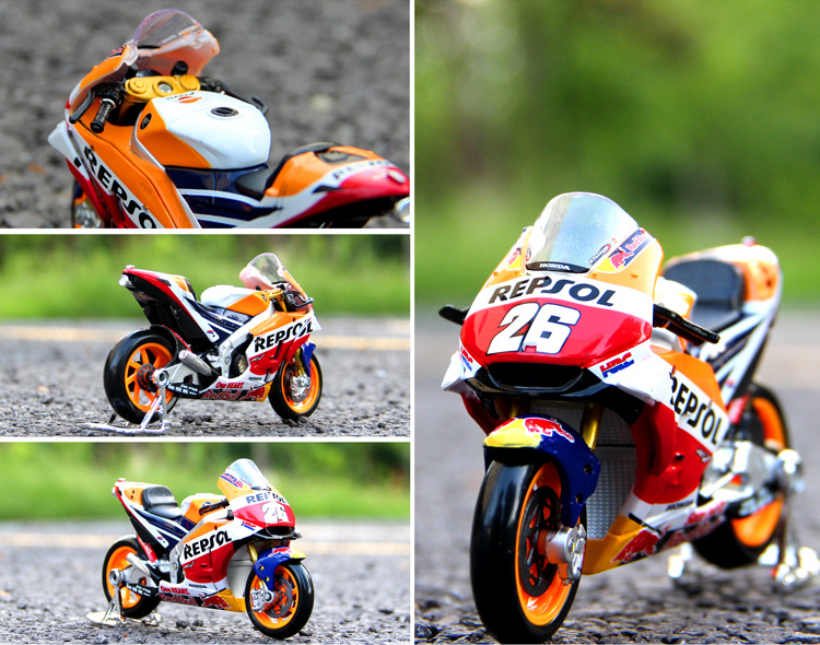 1:18 Alloy Motorcycle Model - Ducati, Yamaha, Honda Repsol