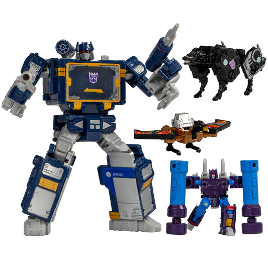 Transformers Legacy United Voyager Class G1 Universe Soundwave 7-inch Converting Action Figure 8+