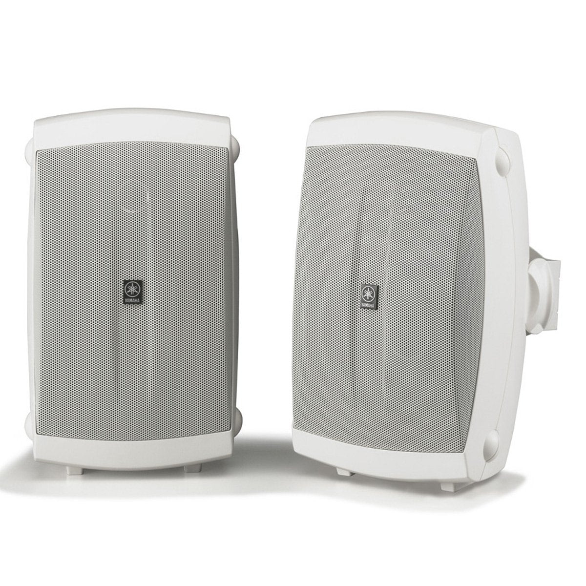 Yamaha Audio NS-AW150W 2-Way Indoor/Outdoor Speakers (Pair White)