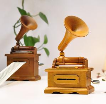 Hand-Crank Paper Music Box - Creative Wooden Music Box