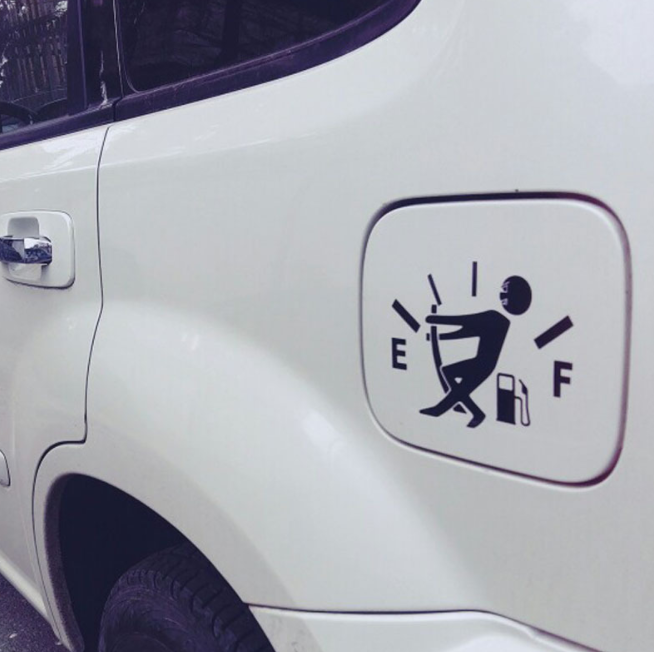 Humorous Fuel Gauge Sticker - Reflective Car Decal 13 x 9.5 cm PET material