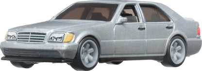 Hot Wheels Cars Premium Fast & Furious 1:64 Scale Die-Cast Car for Collectors Inspired by Fast & Furious Movie Franchise